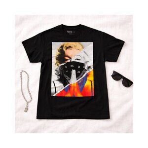 Marilyn Monroe Praying Hands Bandana Graphic T-Shirt Black Medium